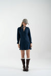 Abito in denim con scollo a V e sciarpetta