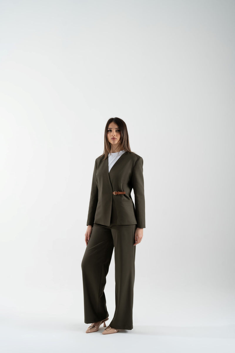 Pantalone palazzo con cinturino in pelle