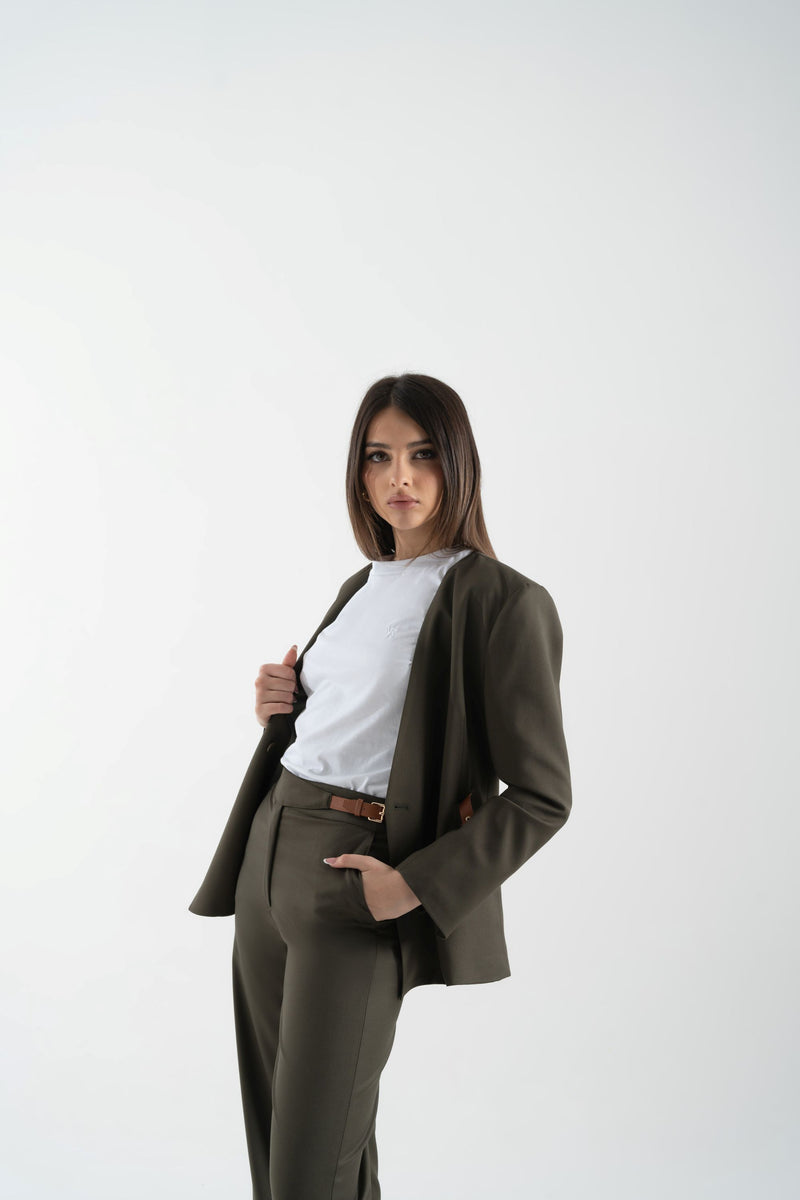 Pantalone palazzo con cinturino in pelle