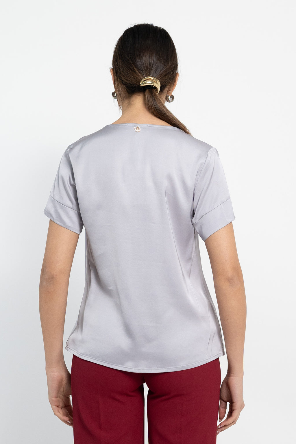 Blusa in raso mezza manica scollo a v