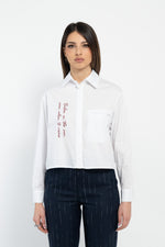 Camicia over corta con ricamo