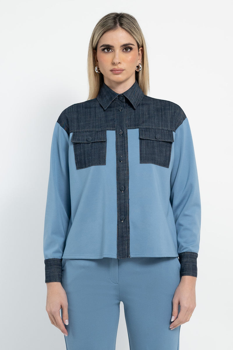 Camicia over in punto maglia con inserti in jeans