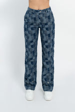 Pantalone in denim patchwork