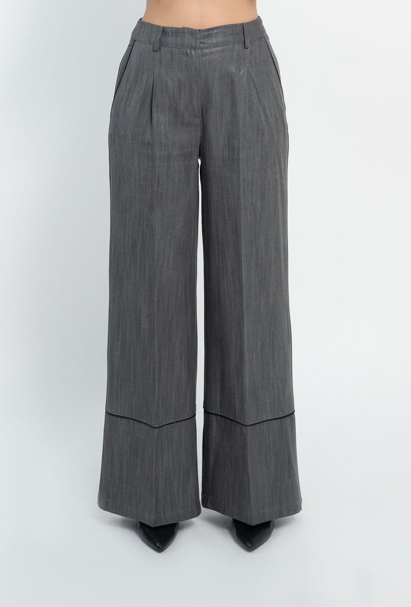 Pantalone in denim effetto laminato