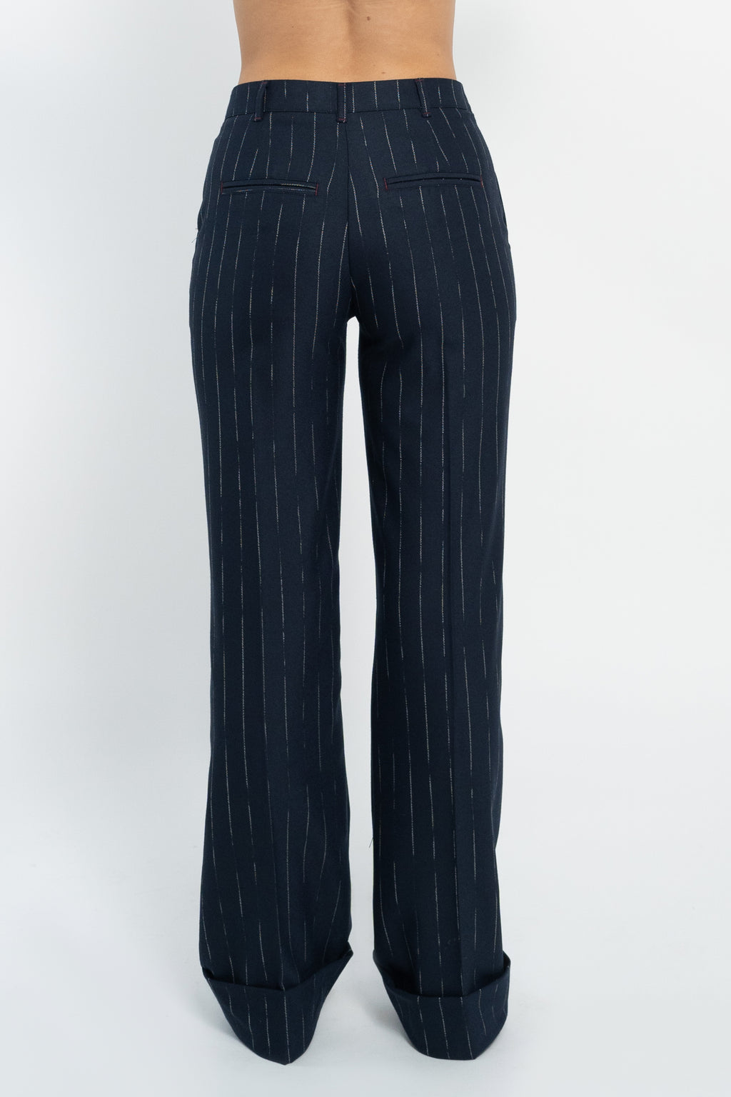 Pantalone linea dritta gessato con risvolto