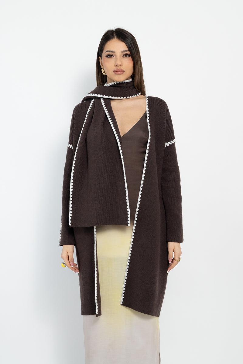 Cardigan con sciarpetta con punto ricamo
