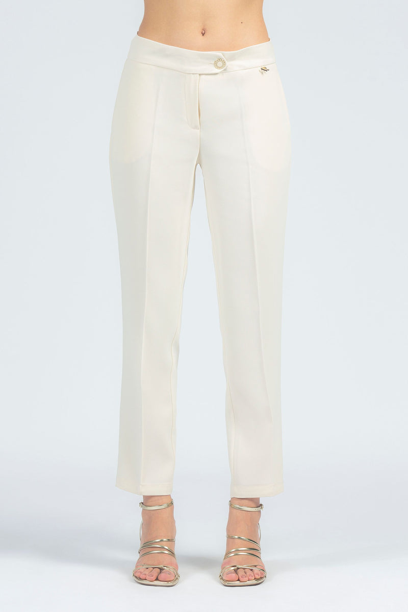 Pantalone cigarette fit con citurino e frisi lucidi