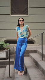 Pantalone svasato in raso